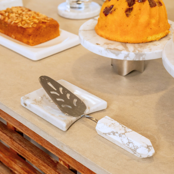 Apoio para Talheres Bespoke Petit Carrara