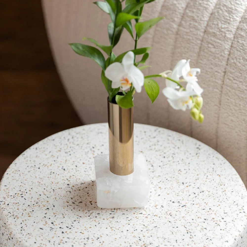 Vaso Solitário Dourado Quartzo Branco