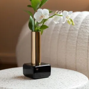 Vaso Solitário Dourado Obsidiana Negra