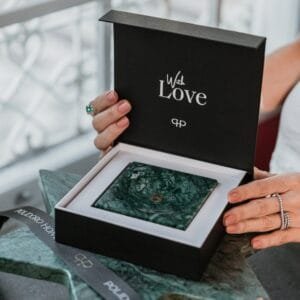 Petit Carré Verde & Caixa Presente Branca